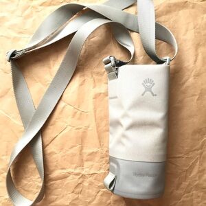 Hydro Flask Silver Crossbody Bottle Holder
